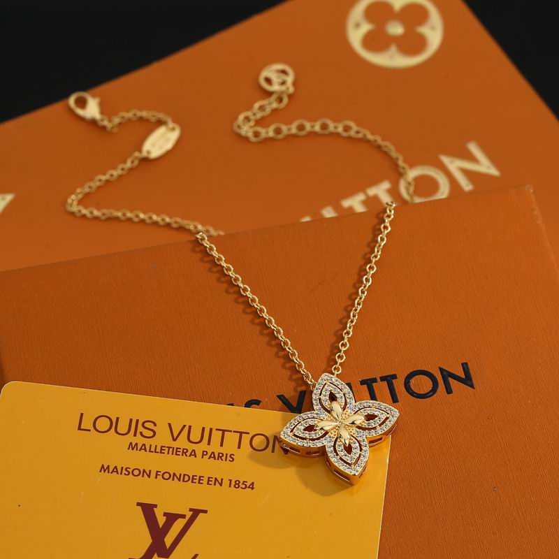 LV Necklace 01yxx14